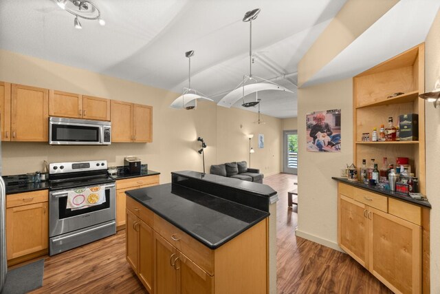 711 W 26th St Unit 303, Austin, TX 78705 - photo 27