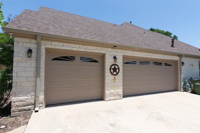 1265 Mourning Dove Ct, Salado, TX 76571 - garage with driveway