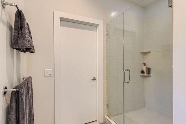 3001 Del Curto Rd Unit 11, Austin, TX 78704 - full bathroom featuring a stall shower
