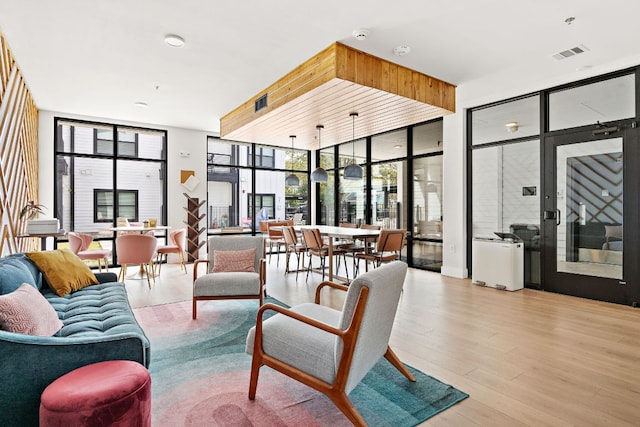 3101 Govalle Ave Unit 219, Austin, TX 78702 - community lobby with floor to ceiling windows