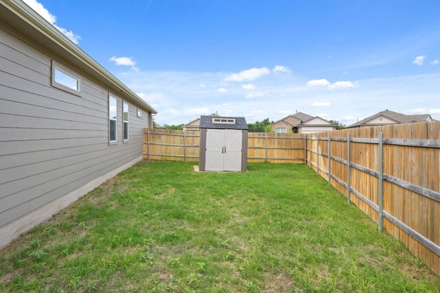 408 Rainmaker Ln, Bastrop, TX 78602 - view of yard