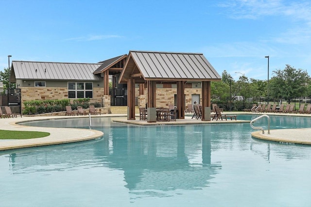 10204 Tildon Ave, Austin, TX 78754 - community pool with a patio