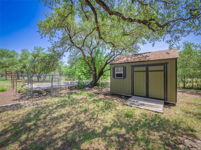 104 E Rustle Cv, Georgetown, TX 78628 - view of yard