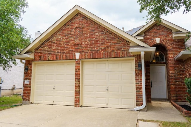 1118 Connemara Ln, Pflugerville, TX 78660 - garage with concrete driveway