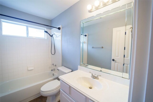 1118 Connemara Ln, Pflugerville, TX 78660 - full bath featuring vanity and washtub / shower combination