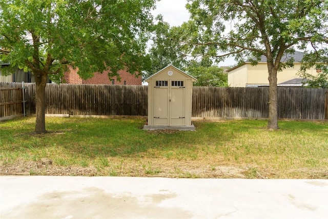 1118 Connemara Ln, Pflugerville, TX 78660 - view of yard with a patio