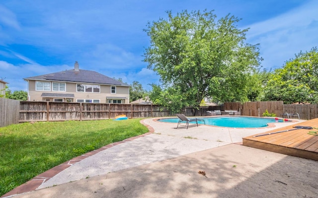 208 Settlers Valley Dr, Pflugerville, TX 78660 - view of swimming pool featuring a deck and a patio