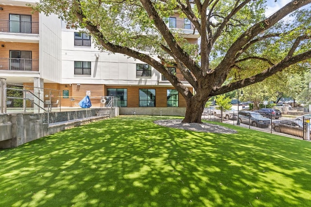 2500 Longview St Unit 101, Austin, TX 78705 - view of yard