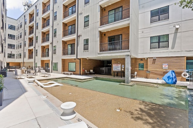 2500 Longview St Unit 101, Austin, TX 78705 - view of community pool