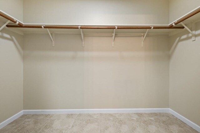 6317 Vida Nueva Ave, Del Valle, TX 78617 - view of walk in closet