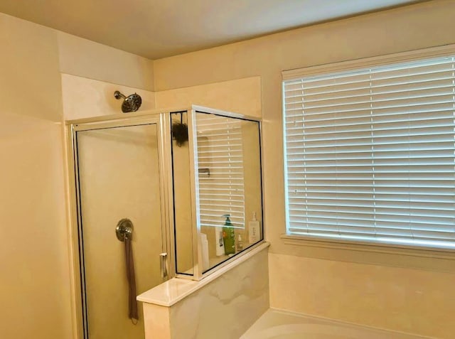 5105 Bantom Woods Bnd, Austin, TX 78724 - full bath featuring a shower stall and a garden tub