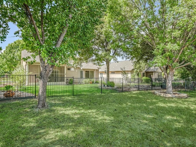 708 Texas Dr, Georgetown, TX 78633 - view of yard