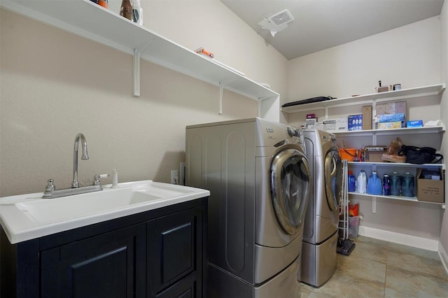 3904 Avery Woods Ln, Cedar Park, TX 78613 - washroom featuring washing machine and clothes dryer and cabinet space
