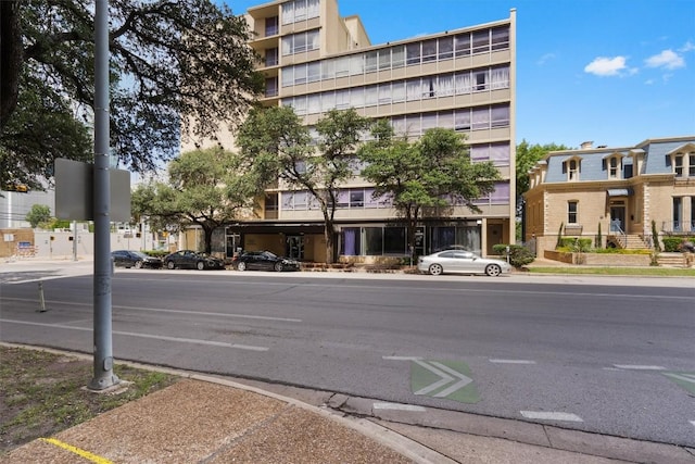 1800 Lavaca St Unit A108, Austin, TX 78701 - photo 2