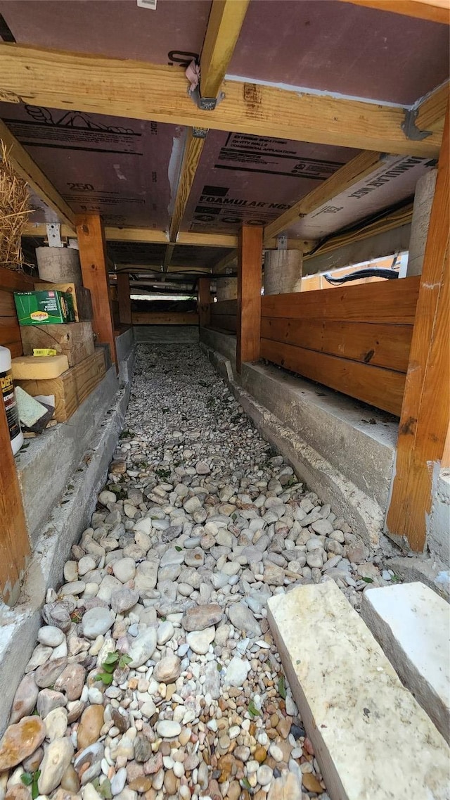 1134 Lott Ave, Austin, TX 78721 - view of inside crawl space