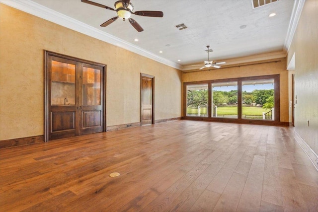 1111 Mill Creek Dr, Salado, TX 76571 - spare room featuring ceiling fan, hardwood / wood-style floors, ornamental molding, and recessed lighting
