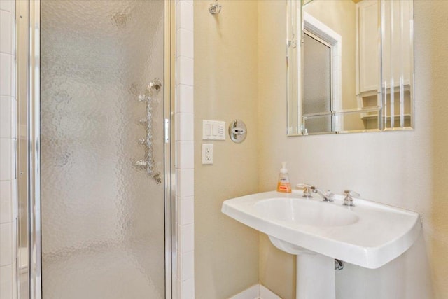 1111 Mill Creek Dr, Salado, TX 76571 - full bathroom with a shower stall