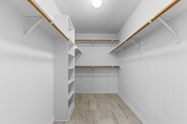 4201 Colonel Dr, Killeen, TX 76549 - view of walk in closet