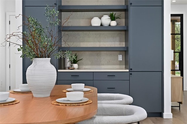 2635 Barton Hills Dr, Austin, TX 78704 - interior space