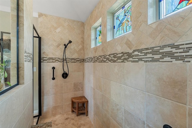 407 Bella Montagna Cir, Austin, TX 78734 - bathroom featuring tiled shower