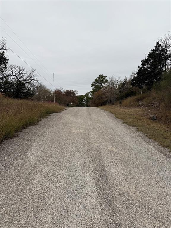 000 Wailupe Cir, Bastrop, TX 78602