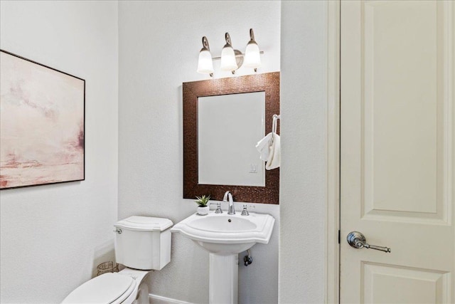 295 Desert Wilow Way, Austin, TX 78737 - bathroom featuring toilet