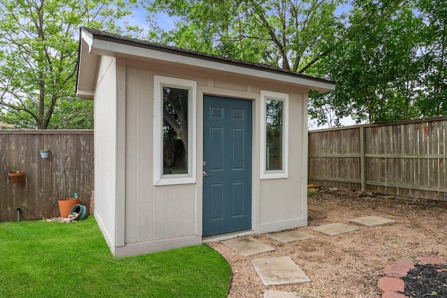 11220 Amaranth Ln, Austin, TX 78754 - view of outdoor structure featuring a fenced backyard