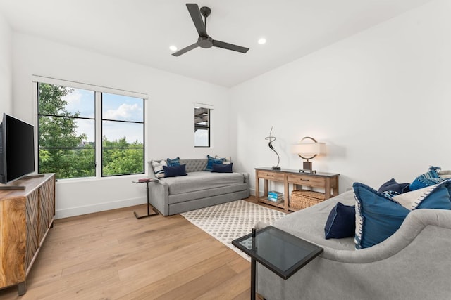 12625 Maidenhair Ln Unit 32, Austin, TX 78738 - living room featuring light wood finished floors, a ceiling fan, baseboards, and recessed lighting