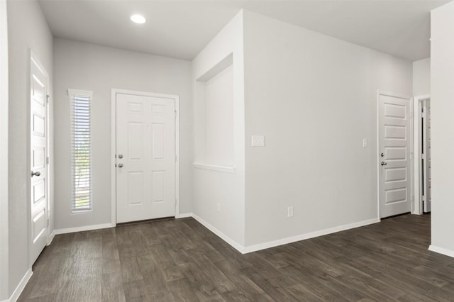 246 Barley Ln, Elgin, TX 78621 - entryway with dark wood-style flooring and recessed lighting