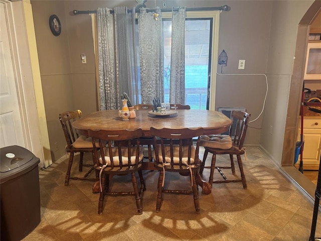 137 N Kowald Ln, New Braunfels, TX 78130 - dining space featuring arched walkways and light flooring