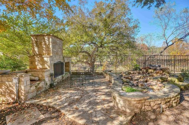 104 Mason Ct, Horseshoe Bay, TX 78657 - view of patio / terrace