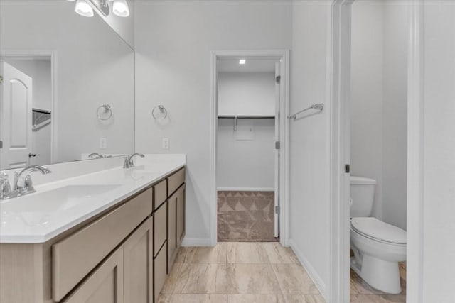 308 Castlefields St, Hutto, TX 78634 - full bath with double vanity and a spacious closet