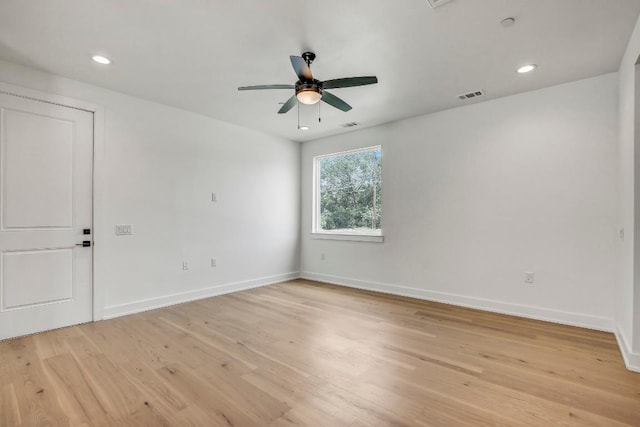 4127 E 12th St Unit 5, Austin, TX 78721 - empty room featuring a ceiling fan, light wood-style flooring, and recessed lighting