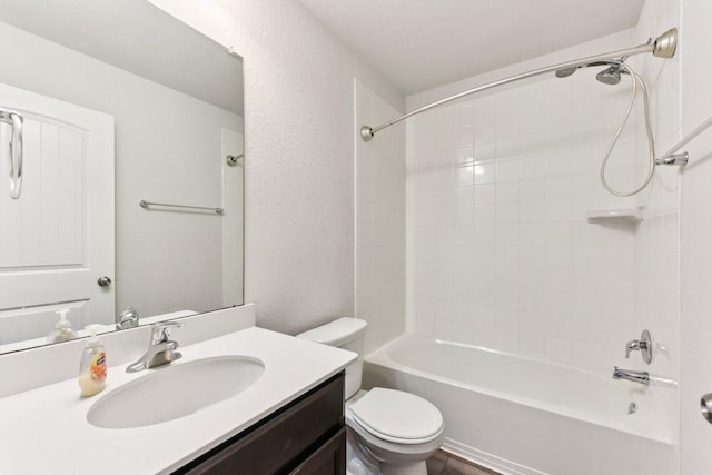 133 Nathaniel Dr, Taylor, TX 76574 - bathroom with vanity and bathtub / shower combination