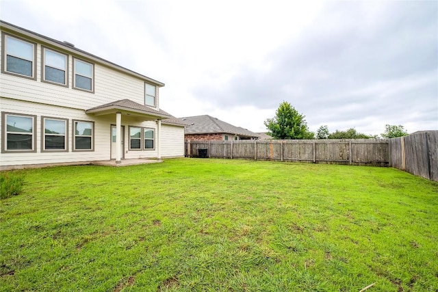 111 Colthorpe Ln, Hutto, TX 78634 - view of yard with a patio