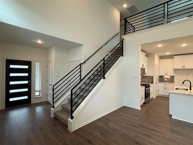 1824 Halas St, Austin, TX 78652 - photo 5