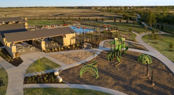 536 Emory Crossing Blvd, Hutto, TX 78634 - overview of rural landscape