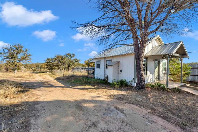 8164 Ranch Road 261, Buchanan Dam, TX 78609 - photo 16