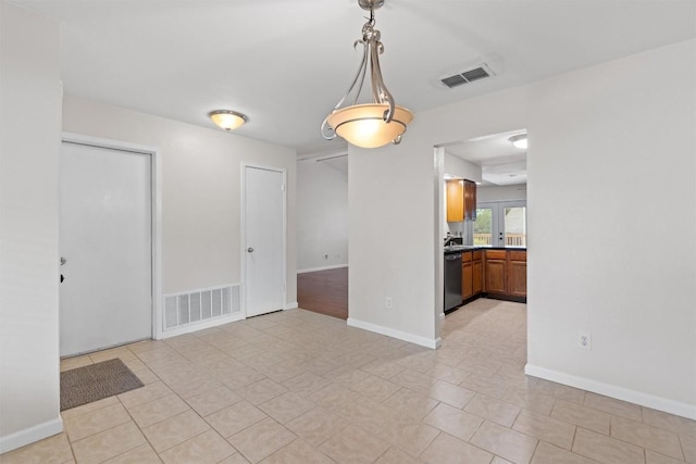 8407 Bargamin Dr, Austin, TX 78736 - empty room with light tile patterned floors and baseboards
