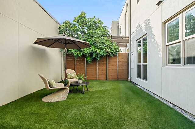 4048 Berkman Dr, Austin, TX 78723 - view of yard