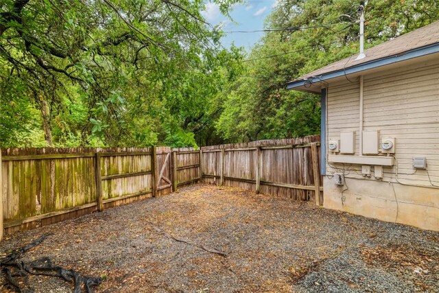 2509 Riddle Rd, Austin, TX 78748 - view of fenced backyard