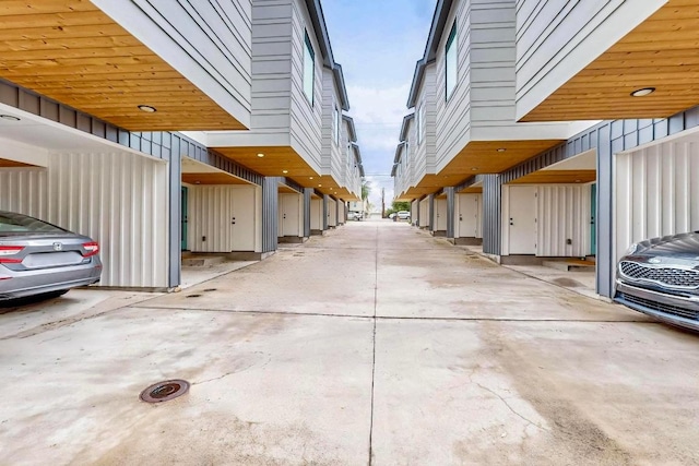 913 Duncan Ln Unit 103, Austin, TX 78705 - view of concrete alley