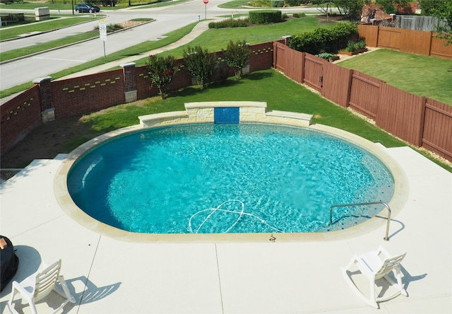 1501 Daylily Loop, Georgetown, TX 78626 - view of swimming pool featuring a fenced backyard