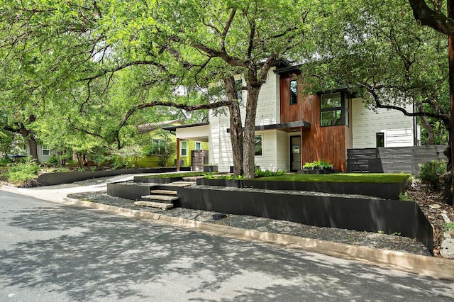 2312 Pruett St, Austin, TX 78703 - view of front facade