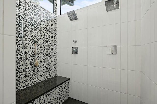 2312 Pruett St, Austin, TX 78703 - bathroom featuring tiled shower