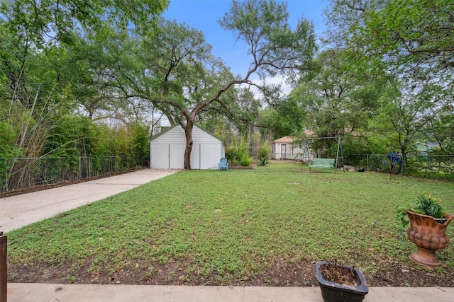 3003 Dancy St, Austin, TX 78722 - view of yard featuring an outdoor structure