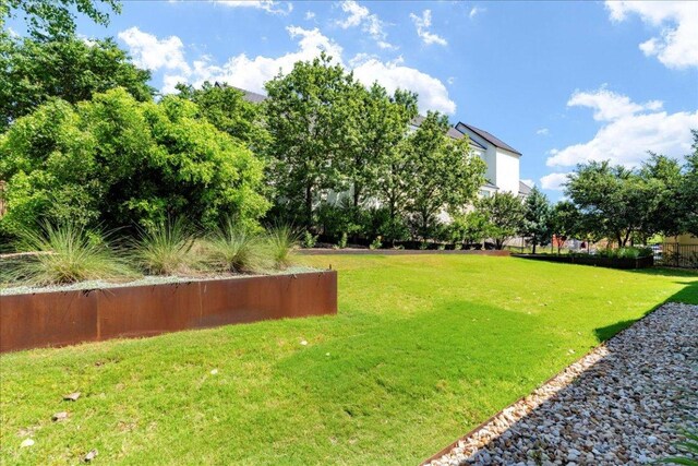 213 Black Wolf Run, Austin, TX 78738 - view of green lawn