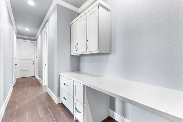 178 Balch Rd, Elgin, TX 78621 - mudroom featuring recessed lighting, ornamental molding, and dark wood finished floors
