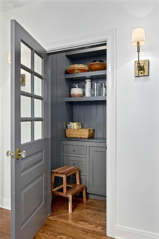1712 Hartford Rd, Austin, TX 78703 - view of pantry