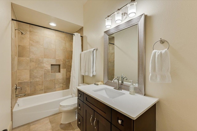 1101 Sprague Ln, West Lake Hills, TX 78746 - bathroom featuring shower / bath combo, toilet, and vanity
